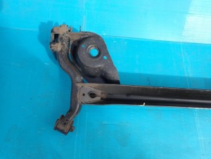 TOYOTA AYGO 05-12 BELKA ZAWIESZENIA TYLNEGO GOŁA 9/12 MINIATURA