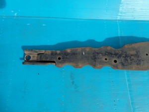 MITSUBISHI LANCER VII 04-07 BELKA WZDŁUŻNA POD SILNIK 5/6 MINIATURA