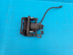 KIA RIO III HB 11-14 ZACISK TYLNY LEWY 2/3 MINIATURA