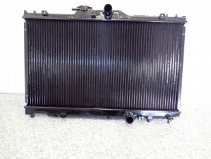 TOYOTA COROLLA E11 1.3i 4E 97-99 CHŁODNICA WODY NOWA 3/3 MINIATURA