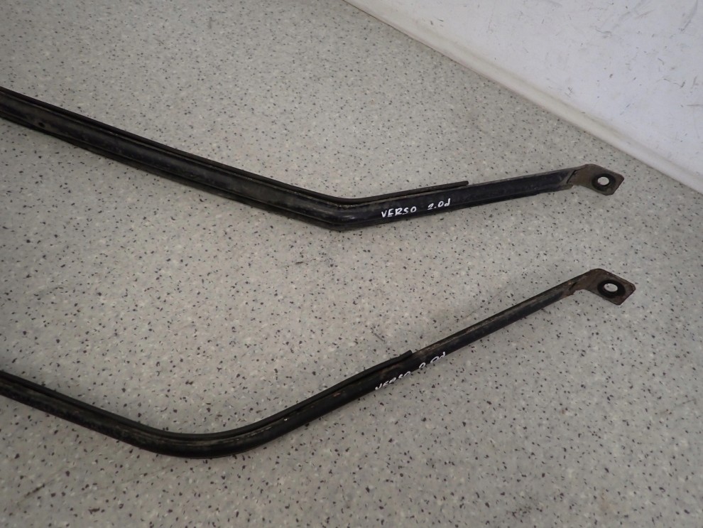 TOYOTA VERSO 09-13 OBEJMY OPASKI MOCOWANIE ZBIORNIKA PALIWA BAKU 3/7