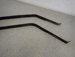 TOYOTA VERSO 09-13 OBEJMY OPASKI MOCOWANIE ZBIORNIKA PALIWA BAKU 7/7 MINIATURA