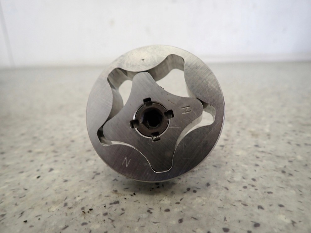 TOYOTA AVENSIS T22 2.0D 2CT 97-00 POMPA OLEJU 4/5