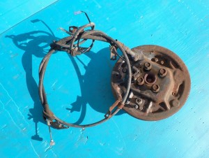 SUZUKI SPLASH 08- BĘBEN SZCZĘKI LINKA TYLNY LEWY 4/5 MINIATURA