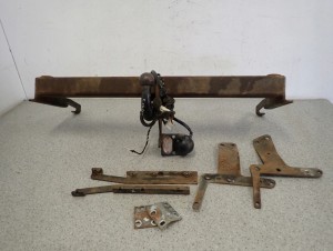 TOYOTA COROLLA VERSO 04-09 HAK HOLOWNICZY 1/10 MINIATURA