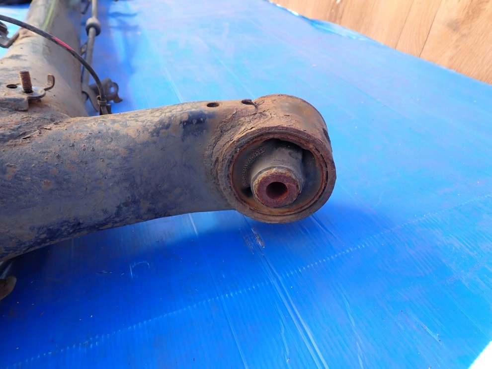 TOYOTA VERSO 09-13 BELKA ZAWIESZENIA TYLNEGO 5/11