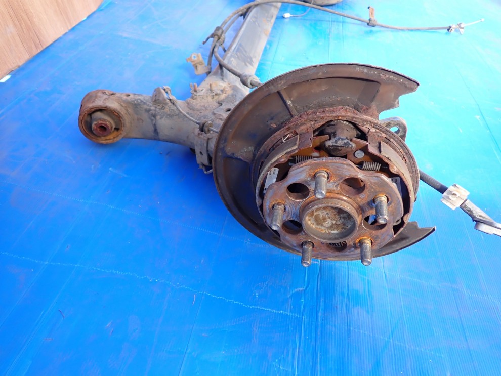 TOYOTA VERSO 09-13 BELKA ZAWIESZENIA TYLNEGO 6/11