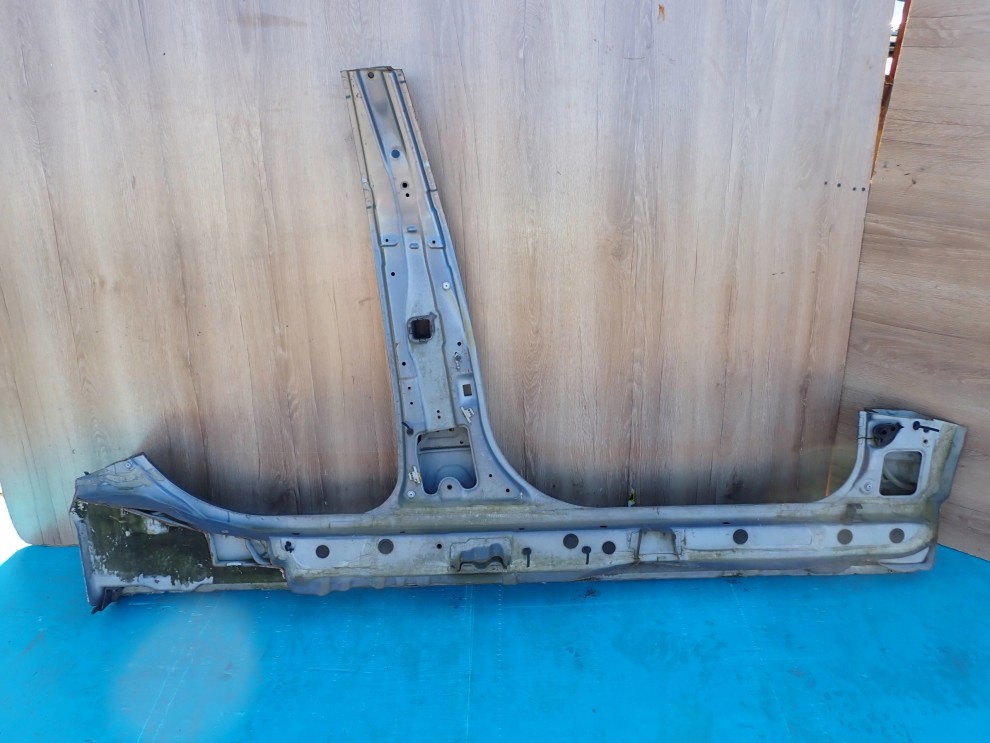 KIA CEED HATCHBACK 06-12 PRÓG LEWY Z SŁUPKIEM 7/11