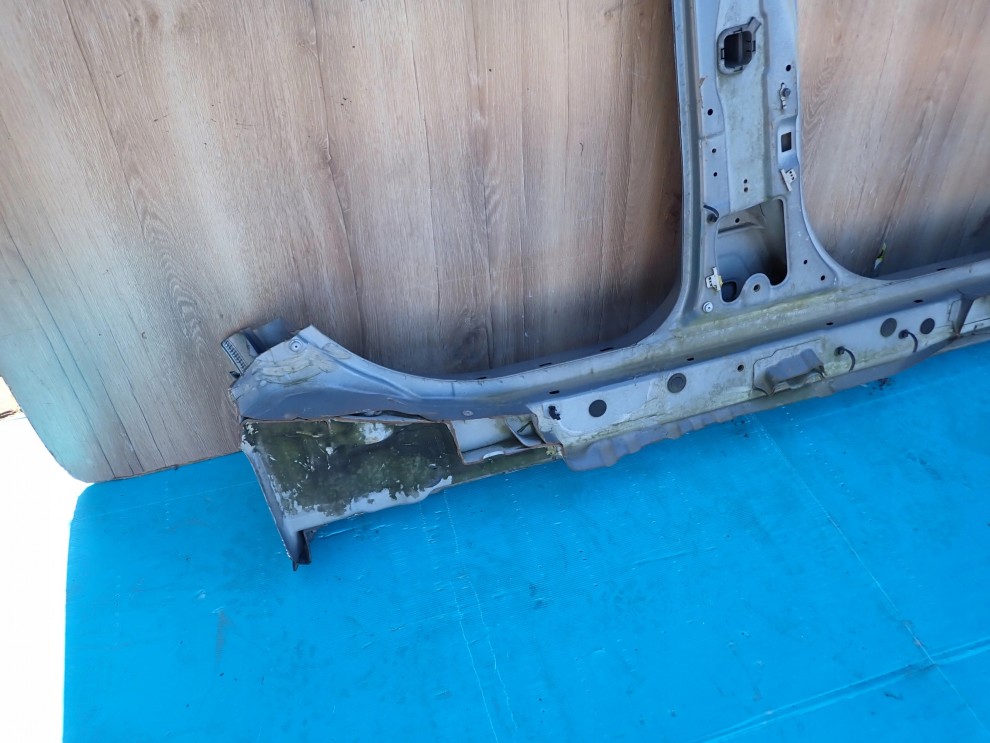 KIA CEED HATCHBACK 06-12 PRÓG LEWY Z SŁUPKIEM 9/11