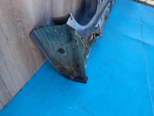 KIA CEED HATCHBACK 06-12 PRÓG LEWY Z SŁUPKIEM 10/11 MINIATURA