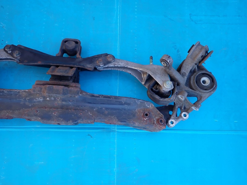 HONDA LEGEND 92-96 BELKA ZAWIESZENIA PRZEDNIEGO 4/13