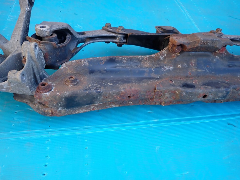 HONDA LEGEND 92-96 BELKA ZAWIESZENIA PRZEDNIEGO 5/13