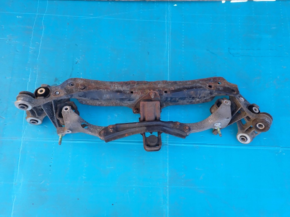 HONDA LEGEND 92-96 BELKA ZAWIESZENIA PRZEDNIEGO 8/13