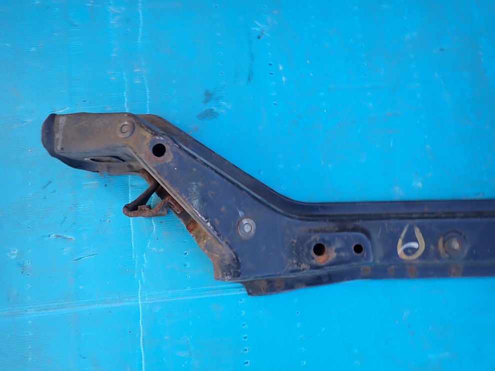 HONDA PRELUDE 86-89 BELKA TYLNEGO ZAWIESZENIA 2/6