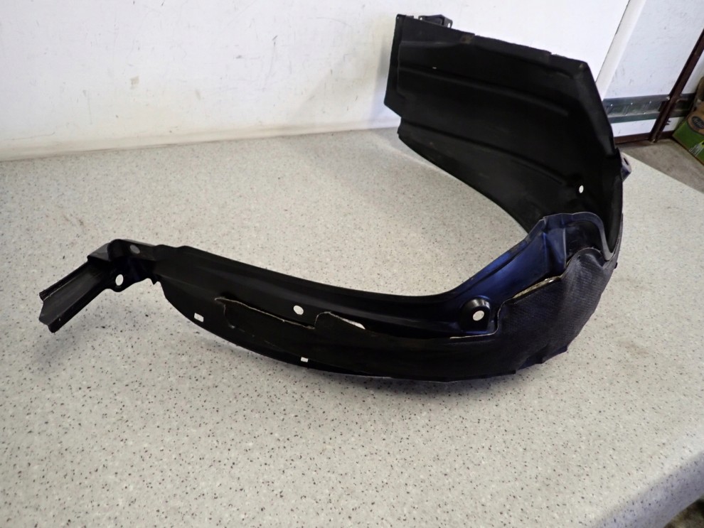 TOYOTA YARIS II 06- NADKOLE PRZEDNIE PRAWE 5/8