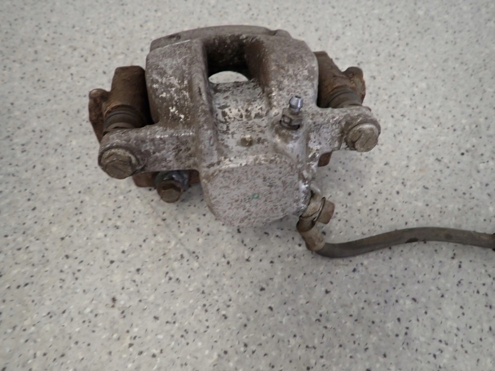 TOYOTA VERSO 09- 2.0D ZACISK TYLNY LEWY 5/7