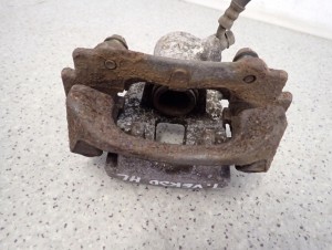 TOYOTA VERSO 09- 2.0D ZACISK TYLNY LEWY 6/7 MINIATURA