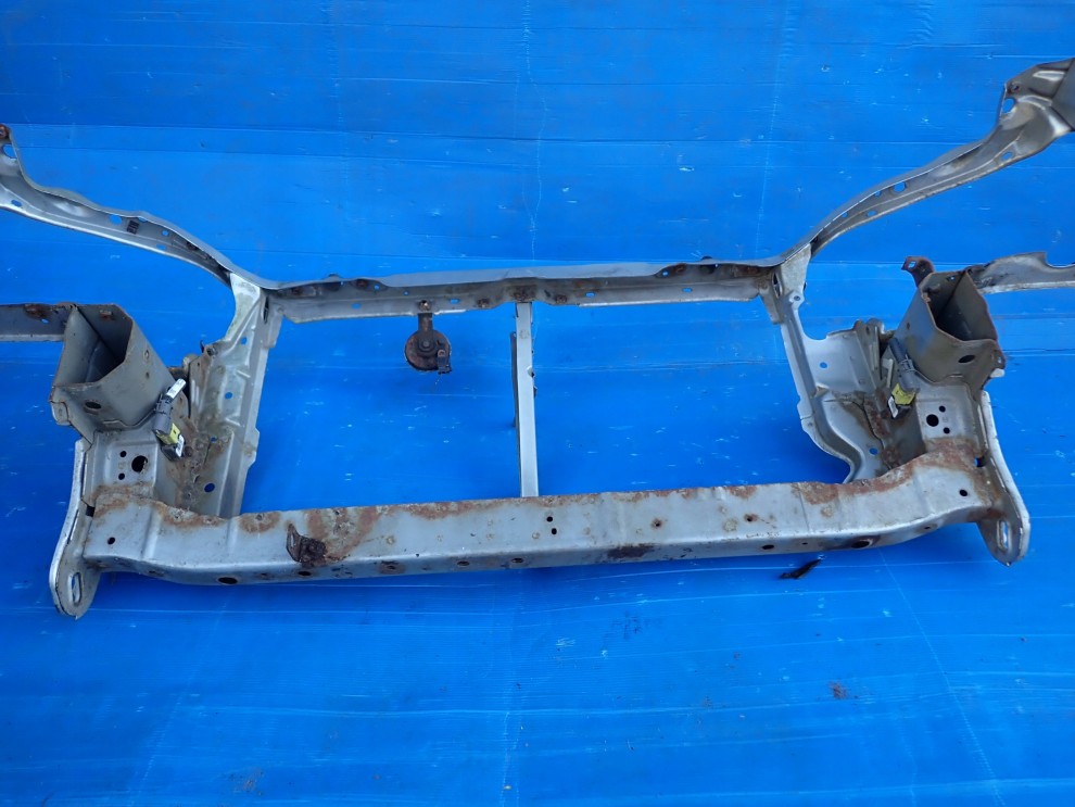 TOYOTA COROLLA HB 04-07 PAS PRZEDNI WZMOCNIENIE CZOŁOWE 7/9