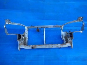 TOYOTA COROLLA HB 04-07 PAS PRZEDNI WZMOCNIENIE CZOŁOWE 6/9 MINIATURA