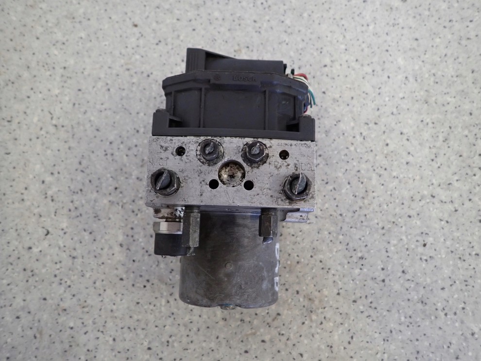 TOYOTA AVENSIS T25 2.0 D4D 02- POMPA ABS STEROWNIK 89541-05073 3/6