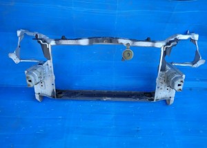 TOYOTA COROLLA VERSO 01-03 PAS PRZEDNI WZMOCNIENIE CZOŁOWE