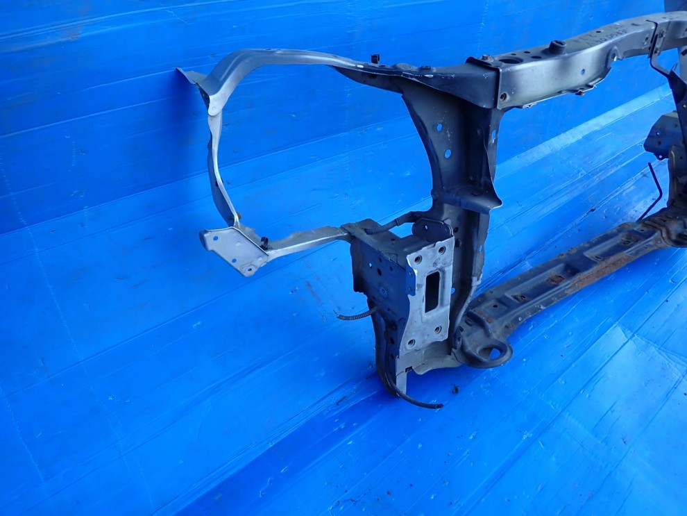 TOYOTA COROLLA VERSO 04-07 PAS PRZEDNI WZMOCNIENIE CZOŁOWE 3/9