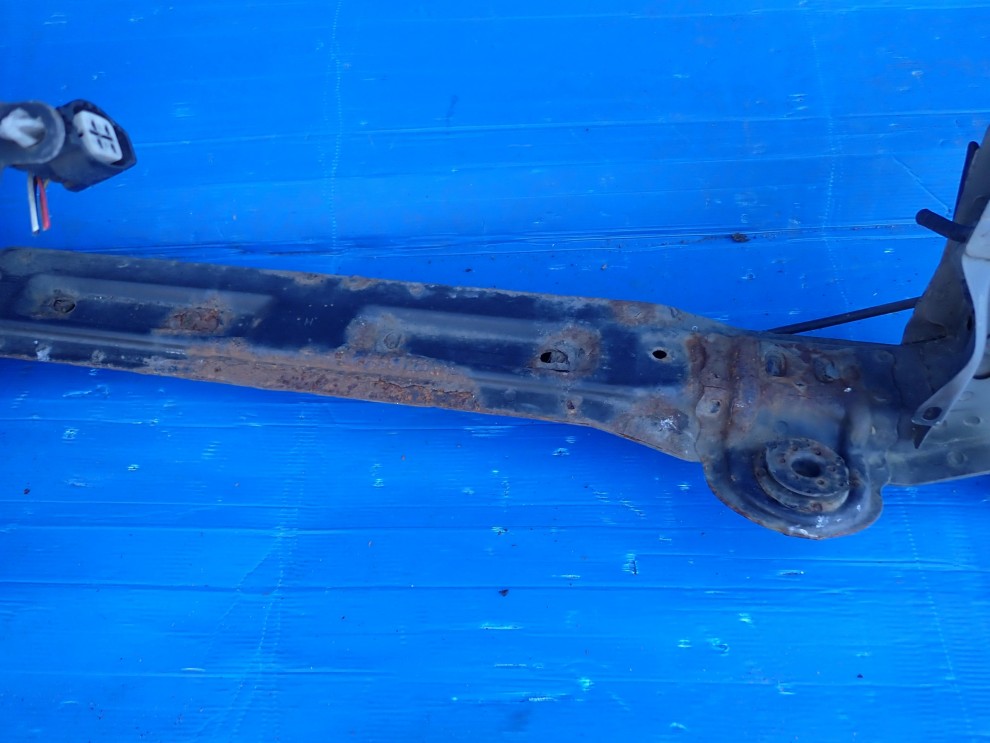 TOYOTA COROLLA VERSO 04-07 PAS PRZEDNI WZMOCNIENIE CZOŁOWE 8/9