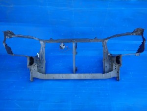 TOYOTA COROLLA E12 HB 02-04 PAS PRZEDNI WZMOCNIENIE CZOŁOWE 4/8 MINIATURA