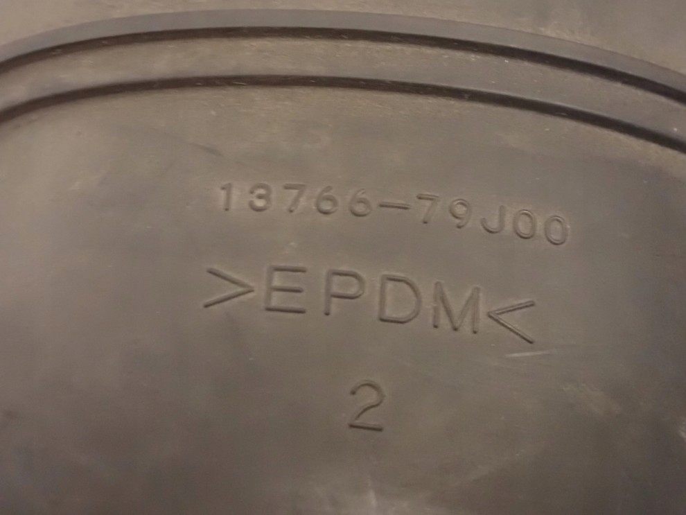 SUZUKI SX4 1.6 BENZ 06-12 RURA POWIETRZA PRZEWÓD 5/6