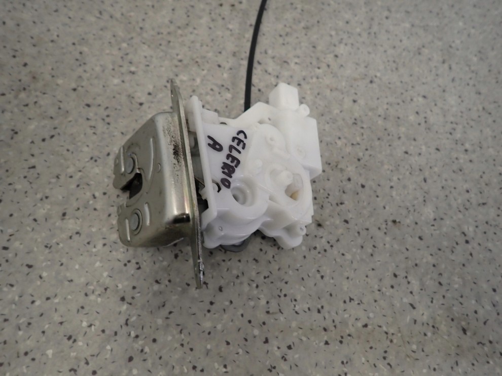 SUZUKI CELERIO 14-19 ZAMEK TYLNEJ KLAPY 7/7