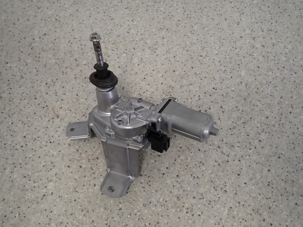 SUZUKI CELERIO 14-19 SILNICZEK WYCIERACZEK TYLNEJ KLAPY 3/6