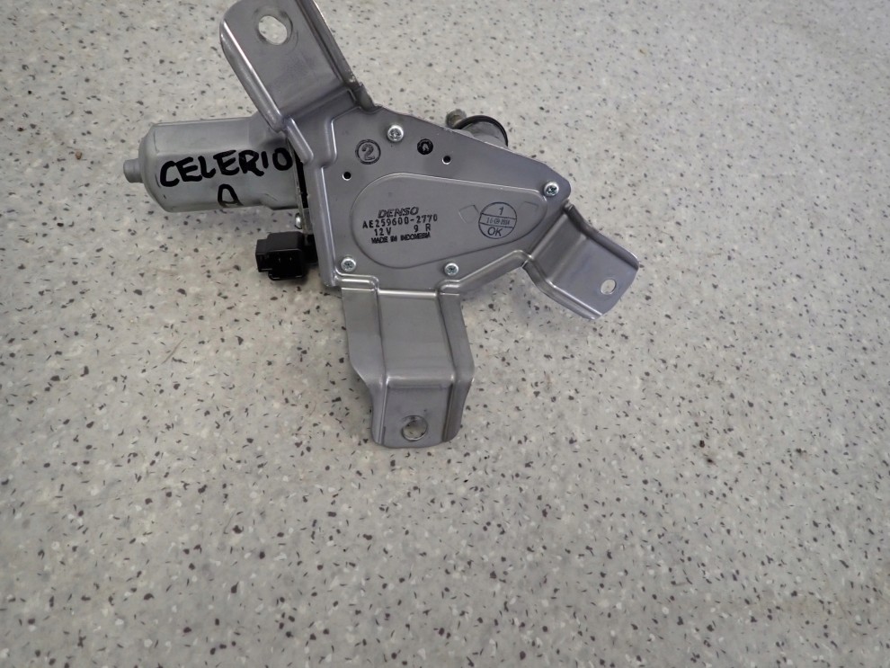SUZUKI CELERIO 14-19 SILNICZEK WYCIERACZEK TYLNEJ KLAPY 4/6