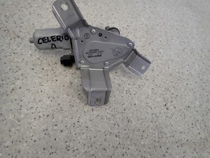 SUZUKI CELERIO 14-19 SILNICZEK WYCIERACZEK TYLNEJ KLAPY 4/6 MINIATURA