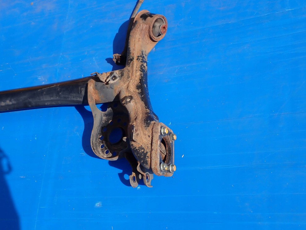 SUZUKI CELERIO 14-19 BELKA ZAWIESZENIA TYLNEGO 2/8