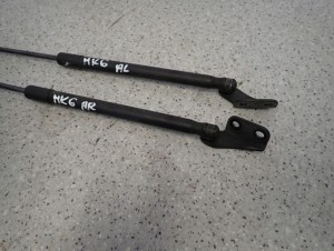 SUZUKI SWIFT MK6 05-09 SIŁOWNIKI KLAPY BAGAŻNIKA KOMPLET 3/5 MINIATURA