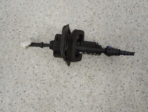 MAZDA5 MAZDA 5 2.0 D RF7 BENZYNA POMPKA SPRZĘGŁA 3/6 MINIATURA