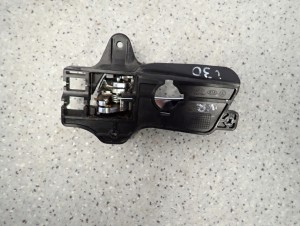 HYUNDAI i30 07-12 KLAMKA DRZWI PRZEDNIA PRAWA WEWNĘTRZNA CHROM 4/6 MINIATURA