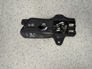 HYUNDAI i30 07-12 KLAMKA DRZWI PRZEDNIA PRAWA WEWNĘTRZNA CHROM 5/6 MINIATURA