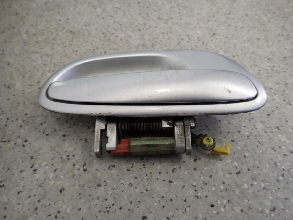 SUBARU LEGACY OUTBACK 03- KLAMKA PRZEDNIA PRAWA 4/5