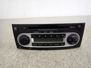 MITSUBISHI COLT 09-12 RADIO FABRYCZNE RADIOODTWARZACZ