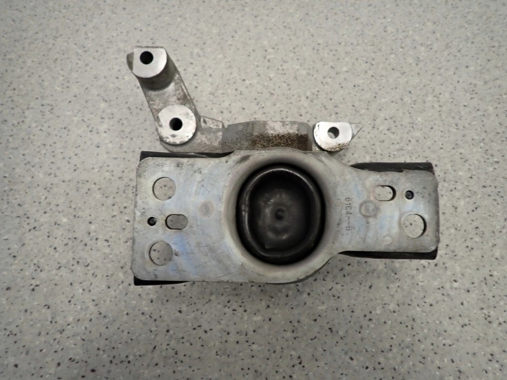 NISSAN NOTE E11 1.6i 06-11 PODUSZKA SILNIKA PRAWA 1/5