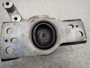 NISSAN NOTE E11 1.6i 06-11 PODUSZKA SILNIKA PRAWA 5/5 MINIATURA