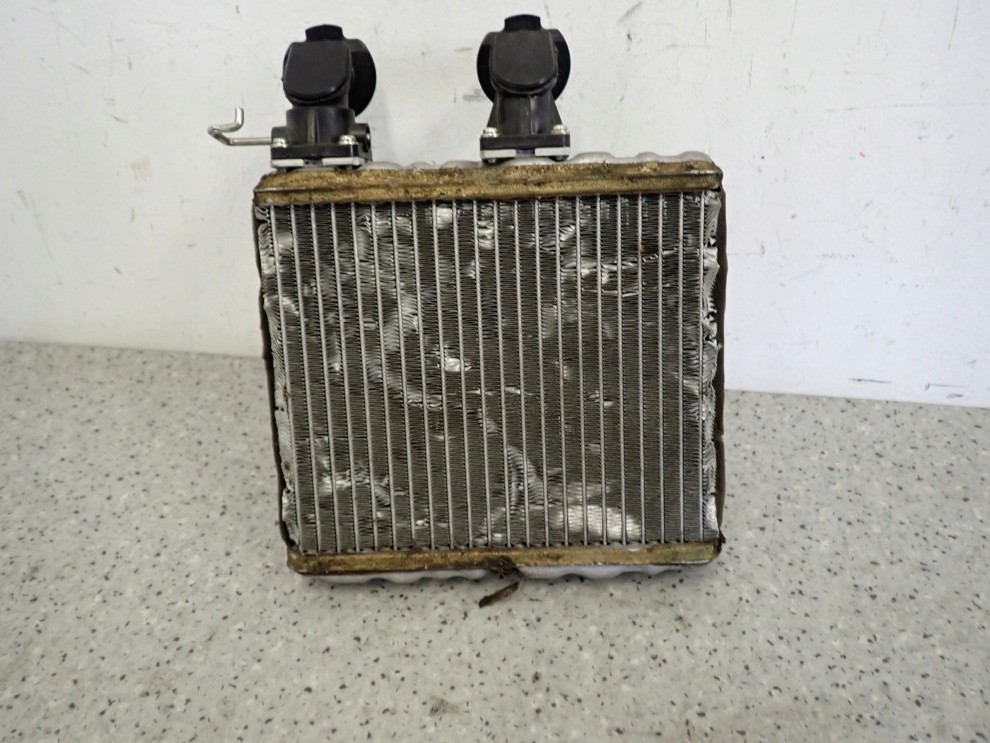 NISSAN MICRA K11 92- NAGRZEWNICA RADIATOR Z ZAWOREM 4/7