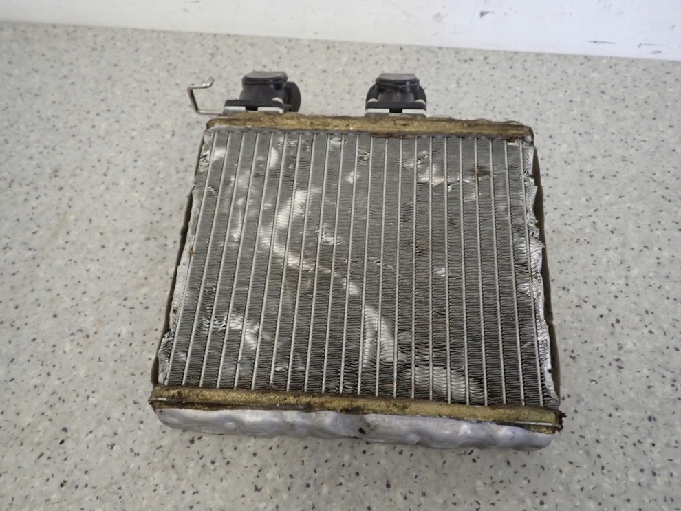 NISSAN MICRA K11 92- NAGRZEWNICA RADIATOR Z ZAWOREM 5/7