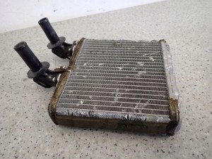 NISSAN MICRA K11 92- NAGRZEWNICA RADIATOR Z ZAWOREM 3/7 MINIATURA