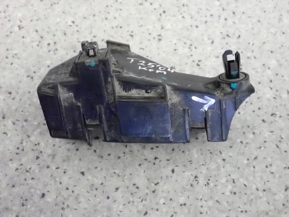 TOYOTA AVENSIS T25 02- ŚLIZG ZDERZAKA TYLNY LEWY 2/6