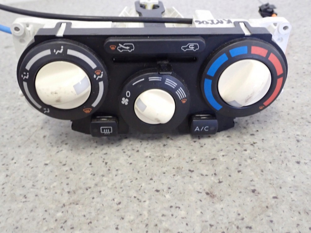 NISSAN MICRA K12 06-10 PANEL STEROWANIA NAWIEWEM 1/8