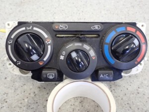 NISSAN MICRA K12 06-10 PANEL STEROWANIA NAWIEWEM 1/10 MINIATURA