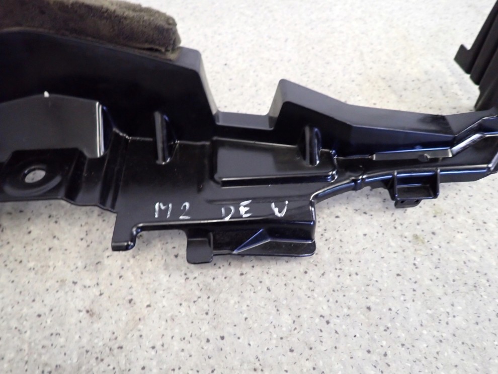 MAZDA 2 MAZDA2 II DE 1.4D 08- OSŁONA ZAMKA MASKI PASA PRZEDNIEGO PLASTIK 7/7