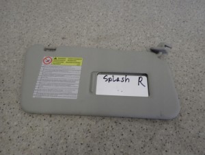 SUZUKI SPLASH 08-14 DASZEK PRZECIWSŁONECZNY PRAWY 3/7 MINIATURA